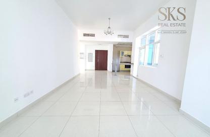 Apartment - 1 Bedroom - 2 Bathrooms for rent in Metro Building - Al Barsha 1 - Al Barsha - Dubai