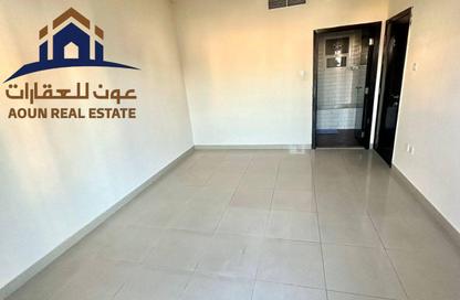 شقة - غرفة نوم - 1 حمام للايجار في شارع التعاون الجديد - التعاون - الشارقة شقة - غرفة نوم - 1 حمام للايجار في شارع التعاون الجديد - التعاون - الشارقة