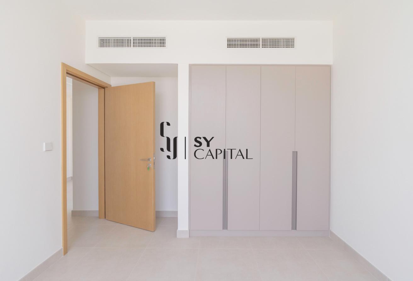 Corner Unit | Close To Community Centre | Big Plot photo 10