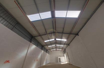 Warehouse - Studio - 1 Bathroom for rent in Wadi AL AIN 1 - Al Noud - Al Ain