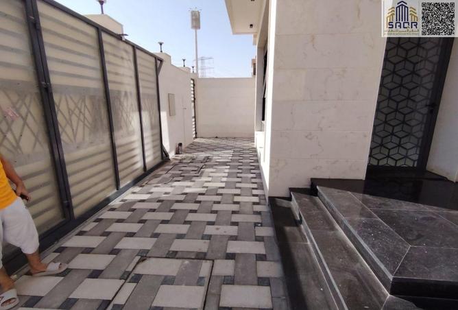 53576530 - Property Image 3