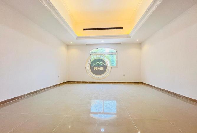 121102264 - Property Image 2
