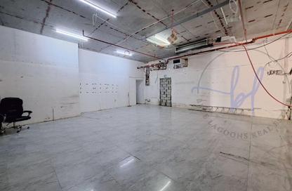 متجر - استوديو - 1 حمام للايجار في أورا الحاجز - أبراج بحيرات الجميرا - دبي