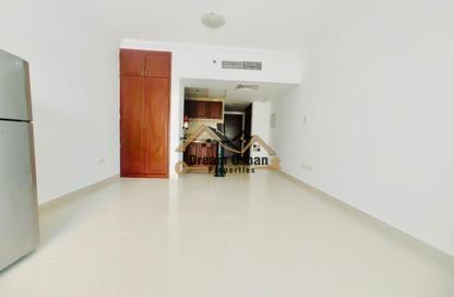 Apartment - Studio - 1 Bathroom for rent in Al Nayli Building - Dubai Silicon Oasis - Dubai