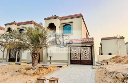 فيلا - 4 غرف نوم - 6 حمامات للبيع في الحليو 2 - الحليو - عجمان