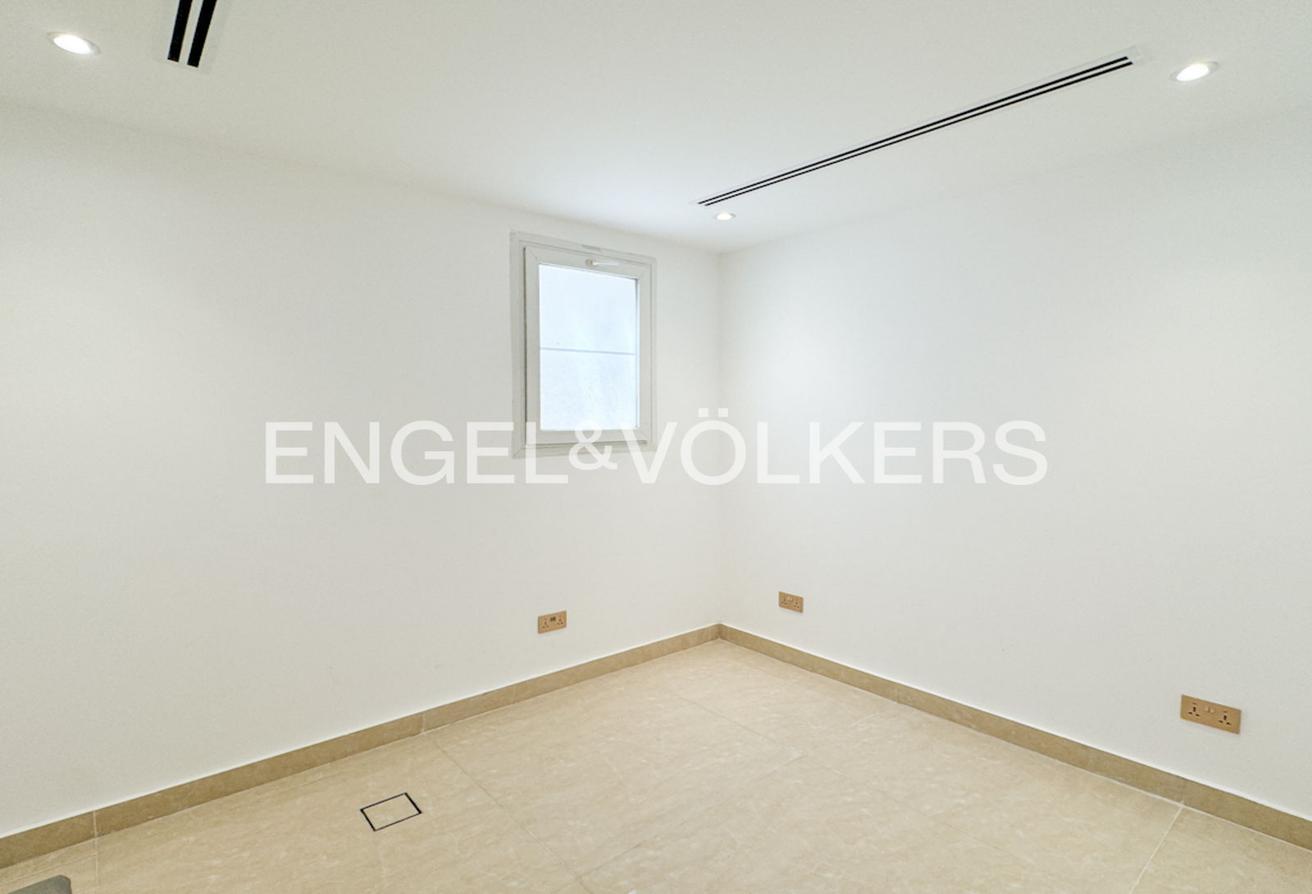 Available Now | Converted 4M | Fully Upgraded Throughout photo 11