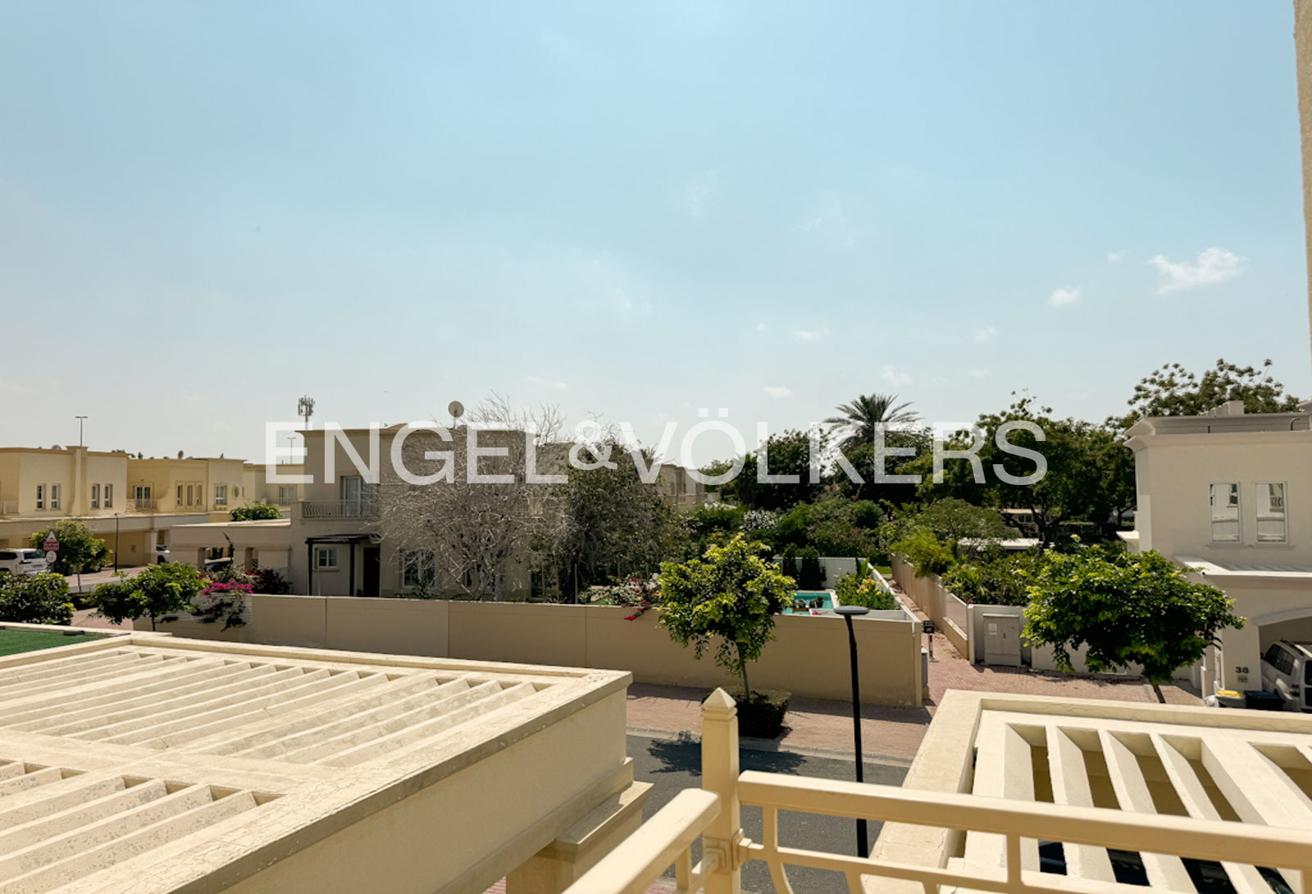 Available Now | Converted 4M | Fully Upgraded Throughout photo 16