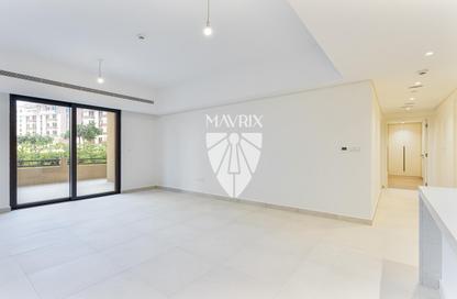 Apartment - 2 Bedrooms - 2 Bathrooms for rent in Al Jazi 4 - Madinat Jumeirah Living - Umm Suqeim - Dubai