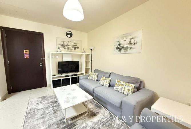 Fully Furnished Apt | Short Term Available photo 3