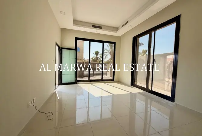 156486499 - Property Image 3