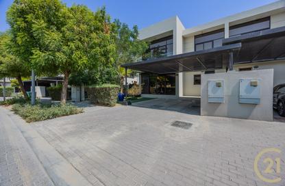 Villa - 5 Bedrooms - 6 Bathrooms for sale in Whitefield - Damac Hills - Dubai