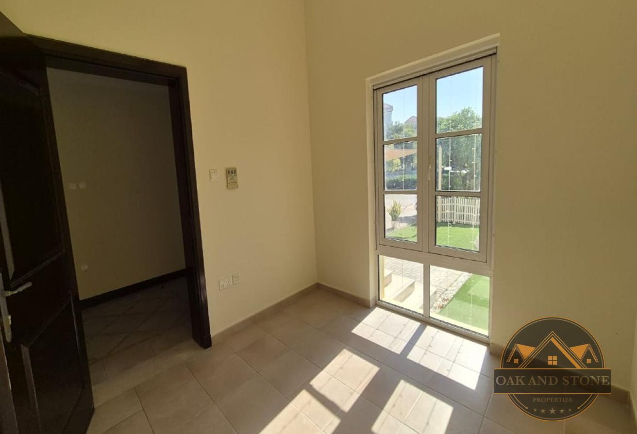 Vacant | 4BHK Villa + Maid's | Prime Location photo 12