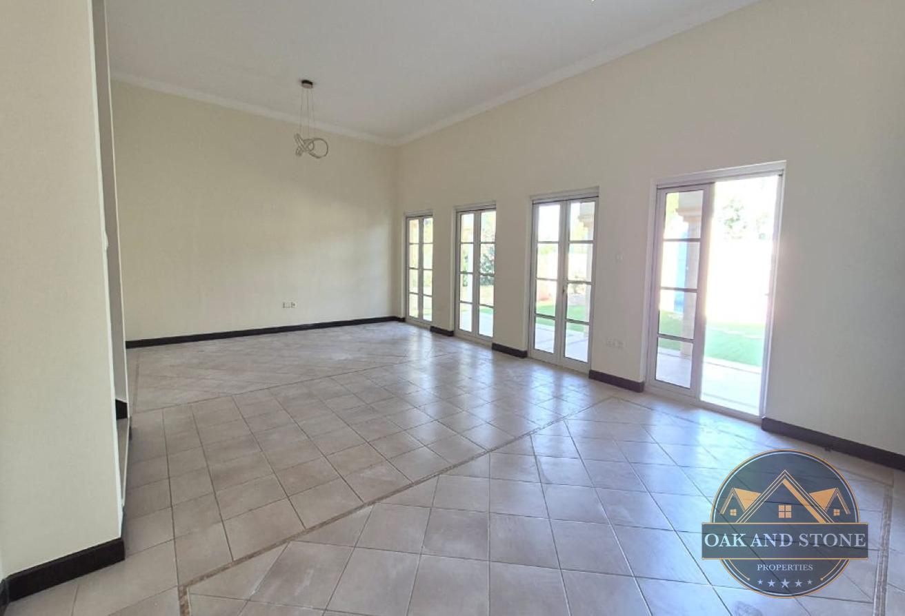 Vacant | 4BHK Villa + Maid's | Prime Location photo 10