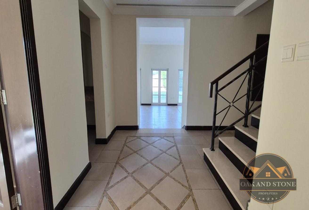 Vacant | 4BHK Villa + Maid's | Prime Location photo 9
