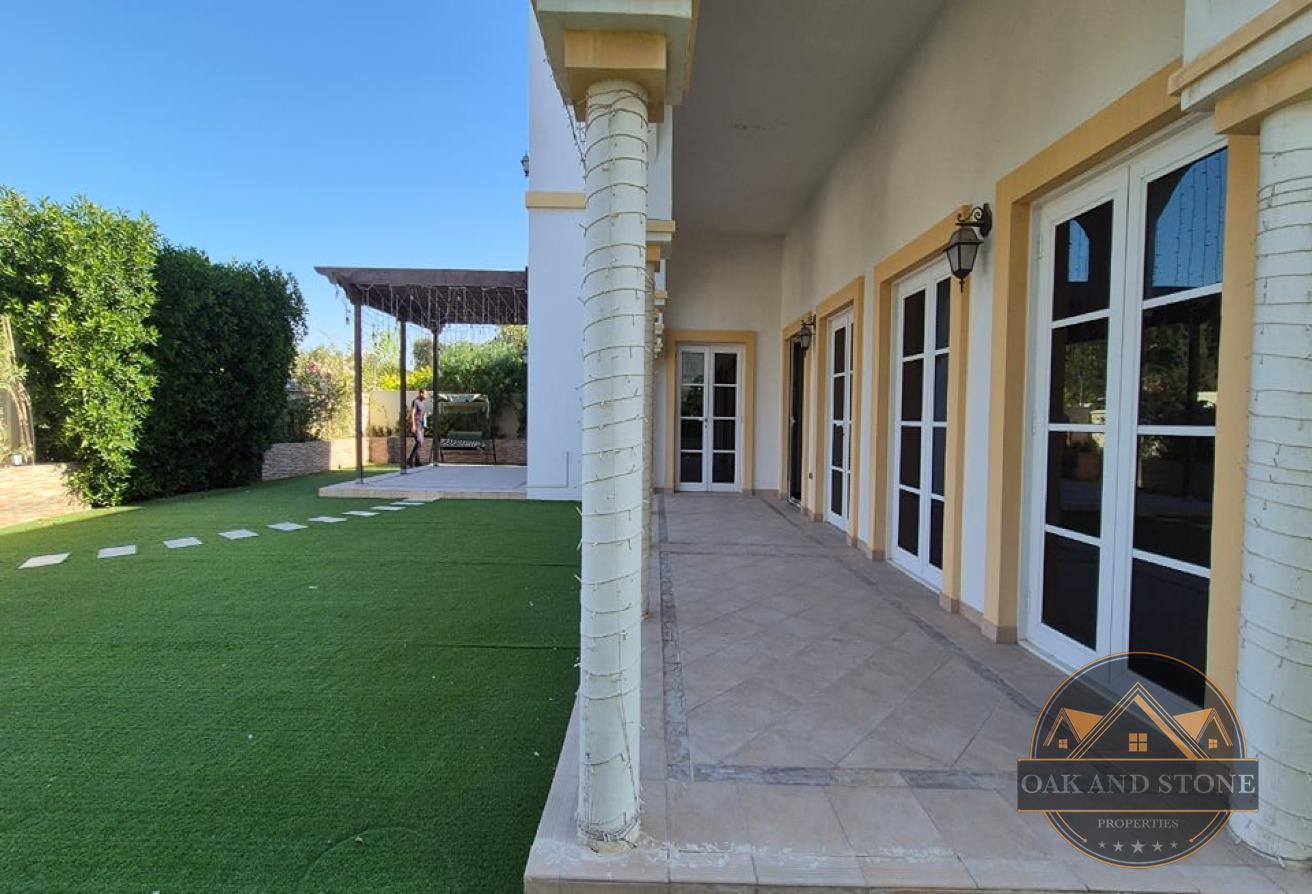 Vacant | 4BHK Villa + Maid's | Prime Location photo 8