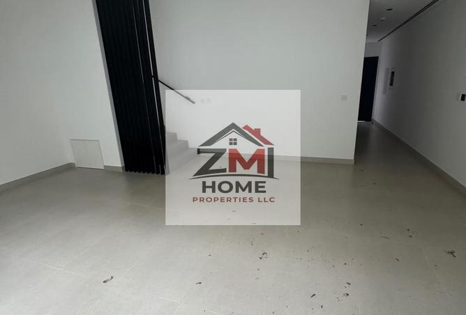 73881737 - Property Image 3