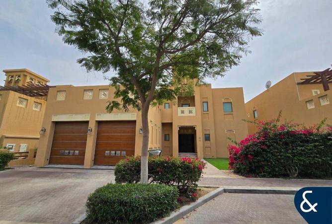 74261240 - Property Image 3