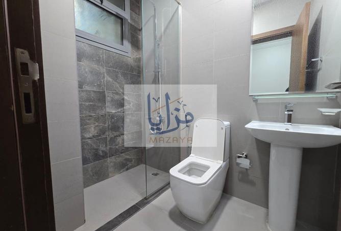 124290038 - Property Image 3