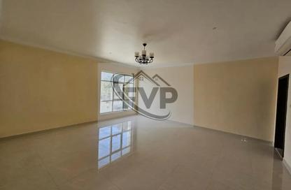 Villa - Studio - 5 Bathrooms for rent in Umm Suqeim 3 - Umm Suqeim - Dubai