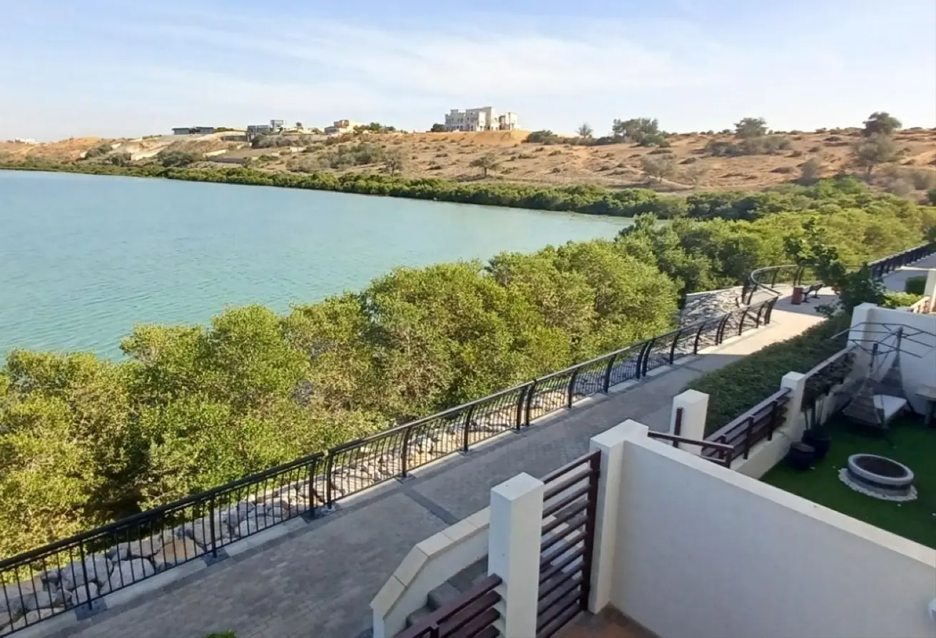 114175344 - Property Main Image