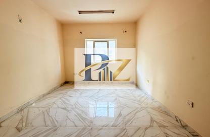 Apartment - Studio - 1 for rent in Fire Station Road - Muwaileh - Sharjah