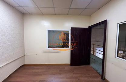 Warehouse - Studio - 1 Bathroom for rent in Industrial Area 13 - Sharjah Industrial Area - Sharjah
