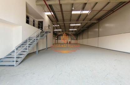 Warehouse - Studio - 2 for rent in Al Sajaa S - Al Sajaa - Sharjah