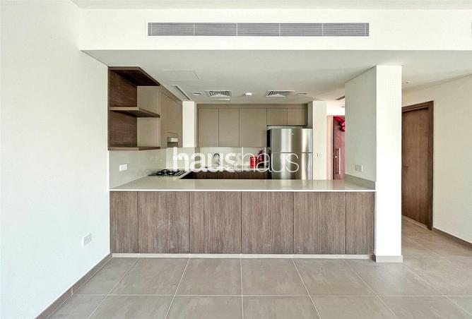 83656007 - Property Image 3