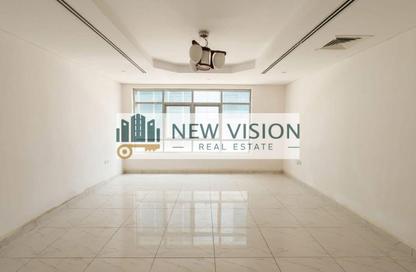 Duplex - 5 - 7 for rent in Riviera Tower - Al Majaz 3 - Al Majaz - Sharjah