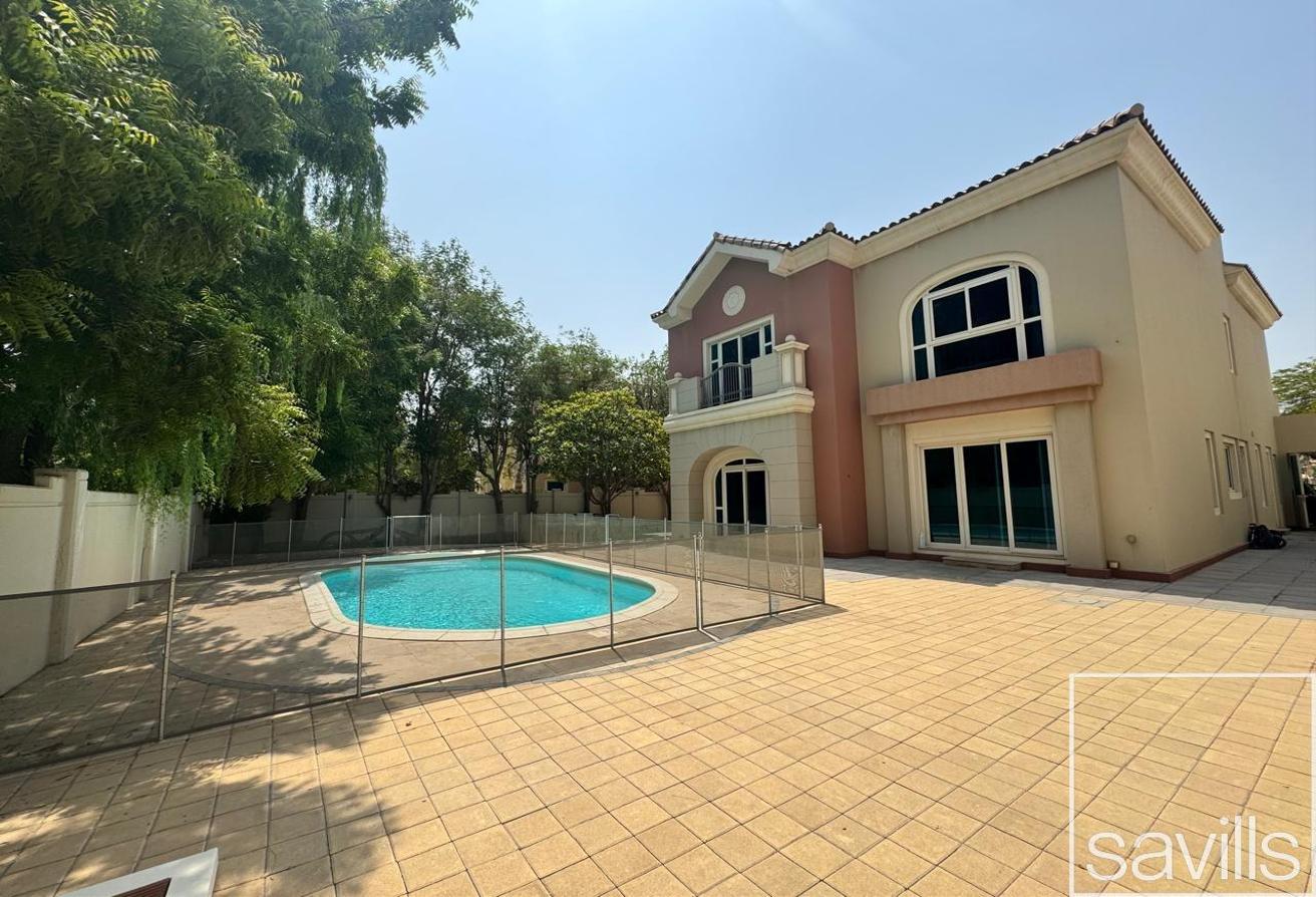 Prime Location | Luxurious Villa | Family Haven photo 15