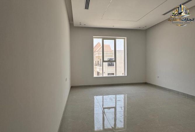 123849083 - Property Image 3