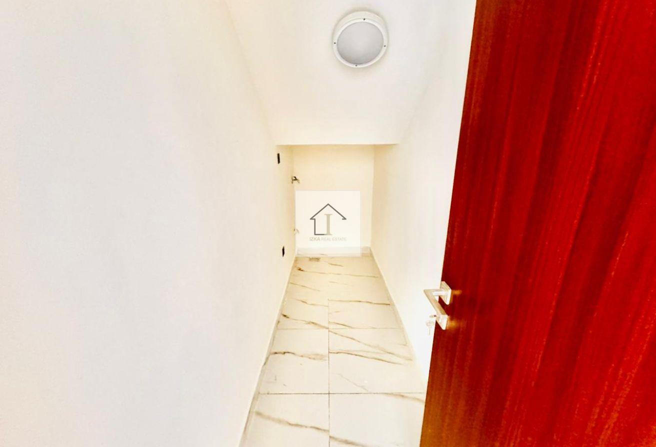 Spacious Layout | Well Maintained | Keys In Hand photo 13