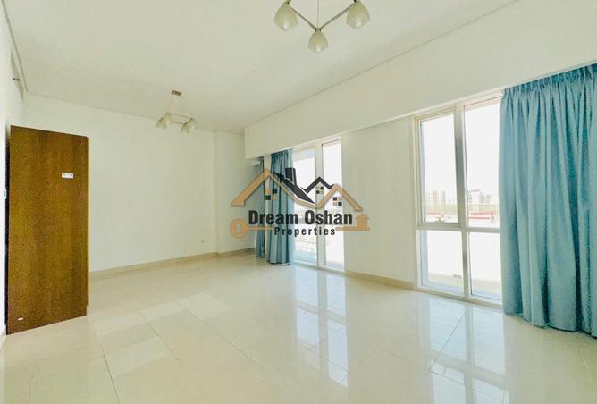 Studio Apartment / Nearby Emirates Tower