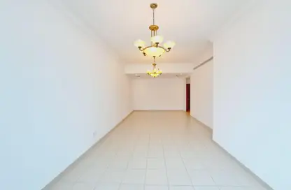 شقة - 2 غرف نوم - 3 حمامات للايجار في منازل الصفا - الخليج التجاري - دبي