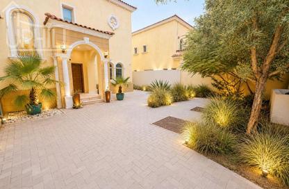 Villa - 3 Bedrooms - 4 Bathrooms for rent in District 8 - Jumeirah Park - Dubai Villa - 3 Bedrooms - 4 Bathrooms for rent in District 8 - Jumeirah Park - Dubai