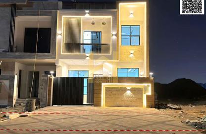 Townhouse - 4 Bedrooms - 6 Bathrooms for sale in Al Yasmeen 1 - Al Yasmeen - Ajman