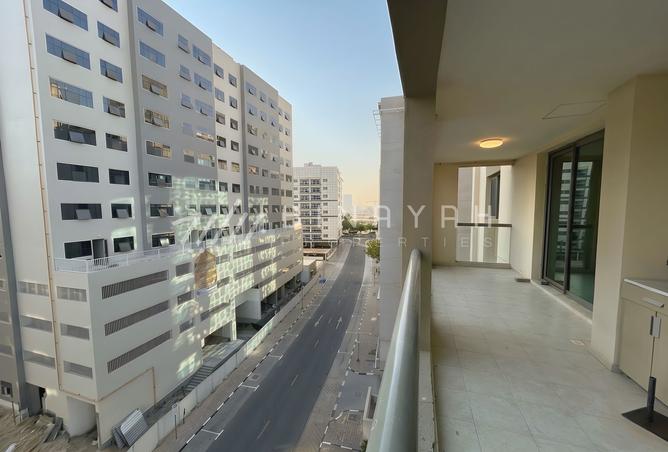 2BR+Maids | Spacious | Ready to Move in