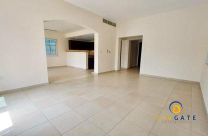 Villa - 2 - 3 for rent in District 16 - Jumeirah Village Circle - Dubai