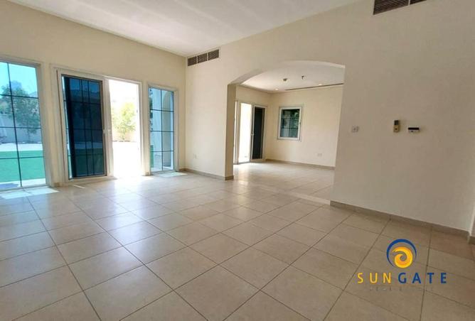 142374567 - Property Image 3