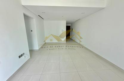 Apartment - 1 Bedroom - 2 Bathrooms for rent in Jumeirah Garden City - Al Satwa - Dubai Apartment - 1 Bedroom - 2 Bathrooms for rent in Jumeirah Garden City - Al Satwa - Dubai