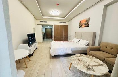 Apartment - Studio - 1 Bathroom for rent in Azizi Aliyah - Dubai Healthcare City 2 - Al Jaddaf - Dubai