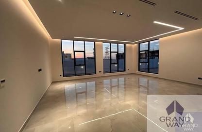 Villa - 4 Bedrooms - 5 Bathrooms for rent in Al Aweer 1 - Al Aweer - Dubai Villa - 4 Bedrooms - 5 Bathrooms for rent in Al Aweer 1 - Al Aweer - Dubai