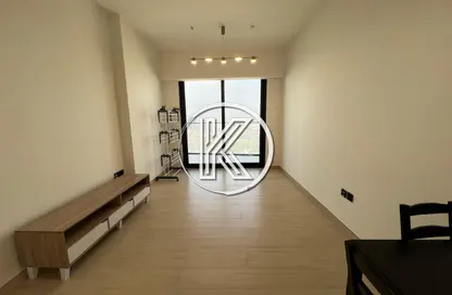 شقة - 2 غرف نوم - 2 حمامات للايجار في بن غاطي كريست - الضاحية 13 - قرية جميرا الدائرية - دبي