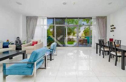 Apartment - 2 Bedrooms - 3 Bathrooms for sale in Jasmine A - Jasmine - Damac Hills - Dubai Apartment - 2 Bedrooms - 3 Bathrooms for sale in Jasmine A - Jasmine - Damac Hills - Dubai