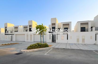Villa - 4 - 5 for rent in Fay Al Reeman II - Al Shamkha - Abu Dhabi
