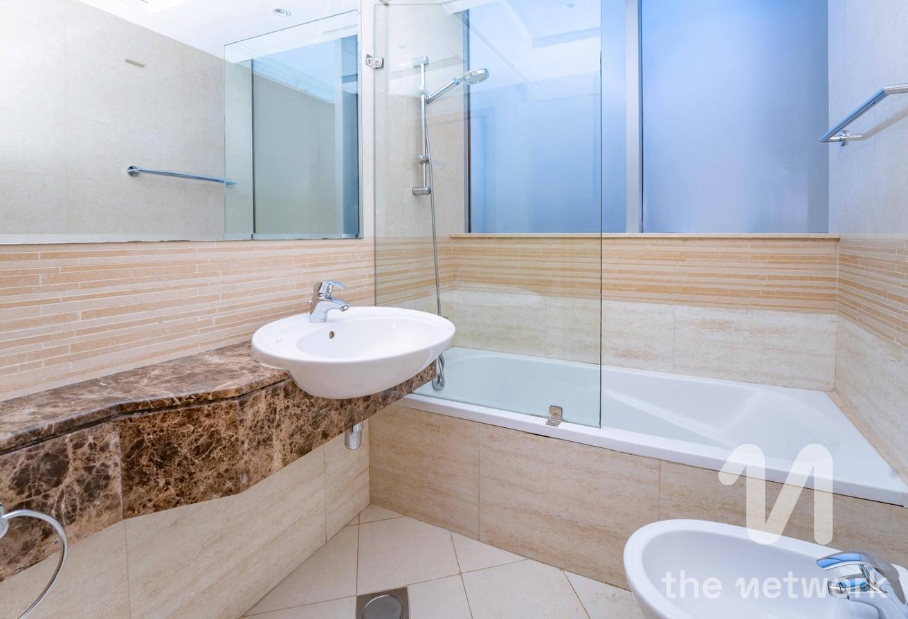 Spacious 3 Bedroom | Prime Location | Large Layout photo 9