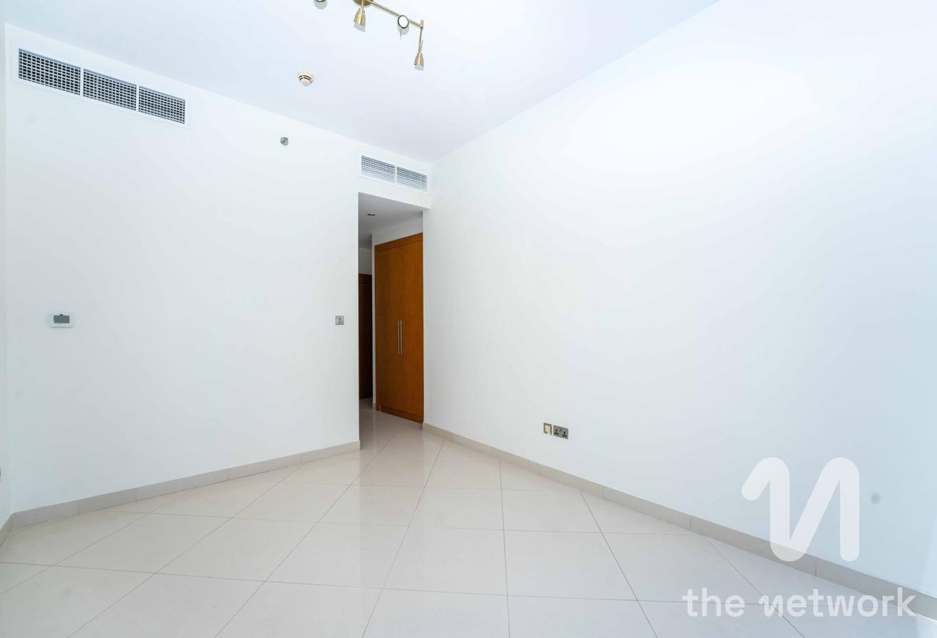 Spacious 3 Bedroom | Prime Location | Large Layout photo 10