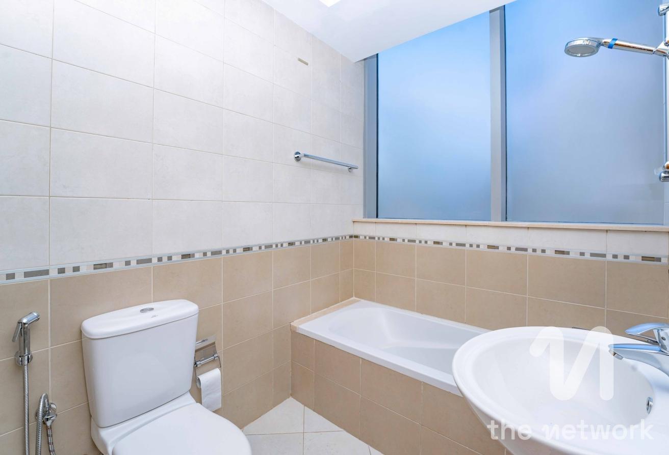 Spacious 3 Bedroom | Prime Location | Large Layout photo 14