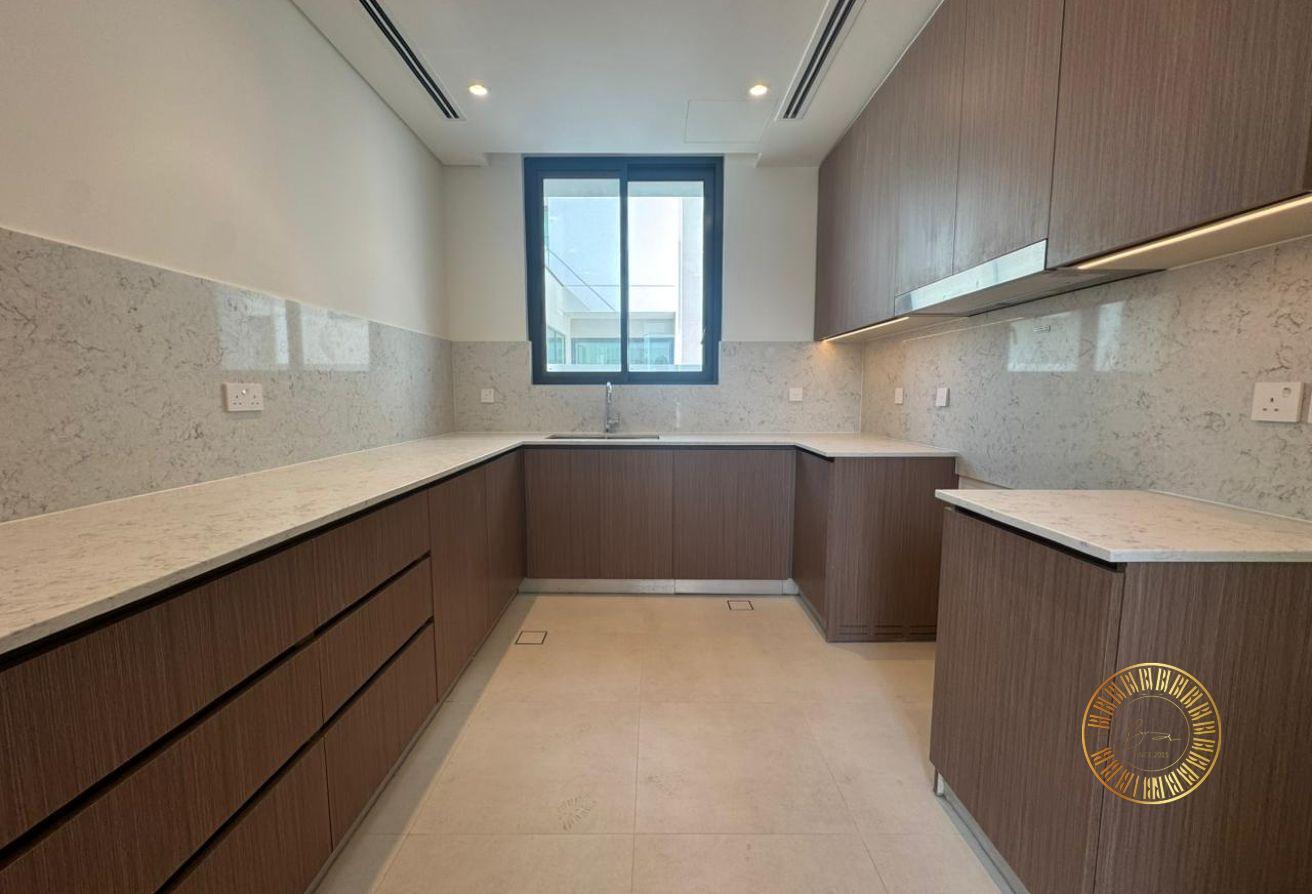 4 BEDROOM | STAND ALONE | FAMILY LIVING photo 5