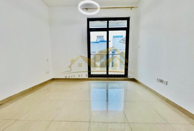 62064389 - Property Image 2